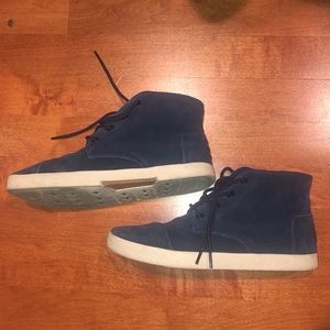 Navy Tom's sneakers